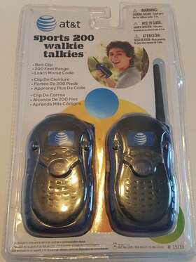 Ss0913 At&t Sports 200 Toy Walkie Talkies Belt Clip Ft Range New Old Stock