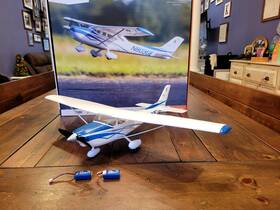 Eflu5650 Eflight Horizon Hobby Umx Cessna 182 Bnf