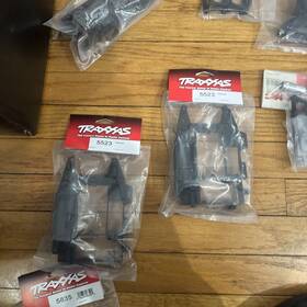 Tra5523 Traxxas 2- Chassis Top Plate