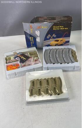 60-7511 Zipzaps Radio Shack Micro Rc Remote Control Grand Prix Racing Barrier Wall Kit