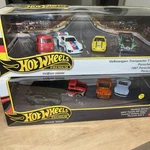 Mattel Hot Wheels Premium Horizon And Volkswagen 2 Set. Fixed Price $65.00.