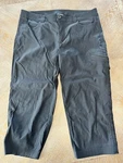 Eddie Bauer Hiking Capri Pants Sz 14 Black Waist 36 Inseam 20 Pocket Mid Rise. Fixed Price $28.00.