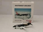 Herpa Wings Southwest Airlines Shamu Boeing 737-300 Scale 1/500 Model Plane Nib. Fixed Price $44.99.