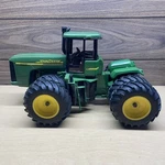 Ertl 1/16 Scale John Deere 9420 4WD Tractor W/ Duals Played With Condition 1:16. Fixed Price $119.97.