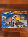 Hot Wheels Metro Police Force 2001 Playset - New Factory Sealed. Fixed Price $29.99.
