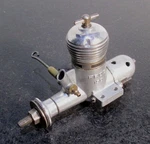 1951Y Frog 150 1.5CC Vintage 2-STROKE Diesel Engine With Rear Tank, Used F/s. Fixed Price $145.55.