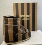 The Jacquemus Striped Moon Boot Unisex Size M4.5/6 W5.5/7 Beige Wool. Fixed Price $233.96.